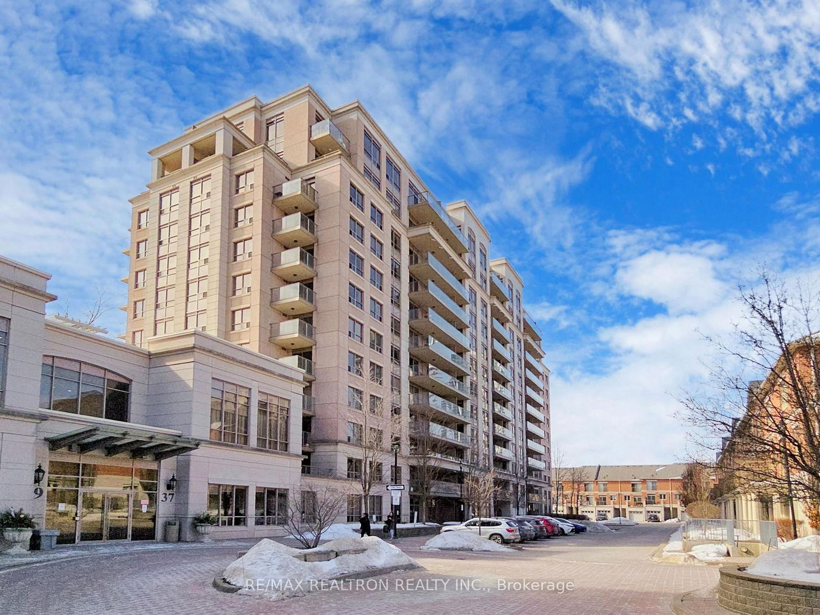 37 Galleria Pkwy, unit 316 for sale