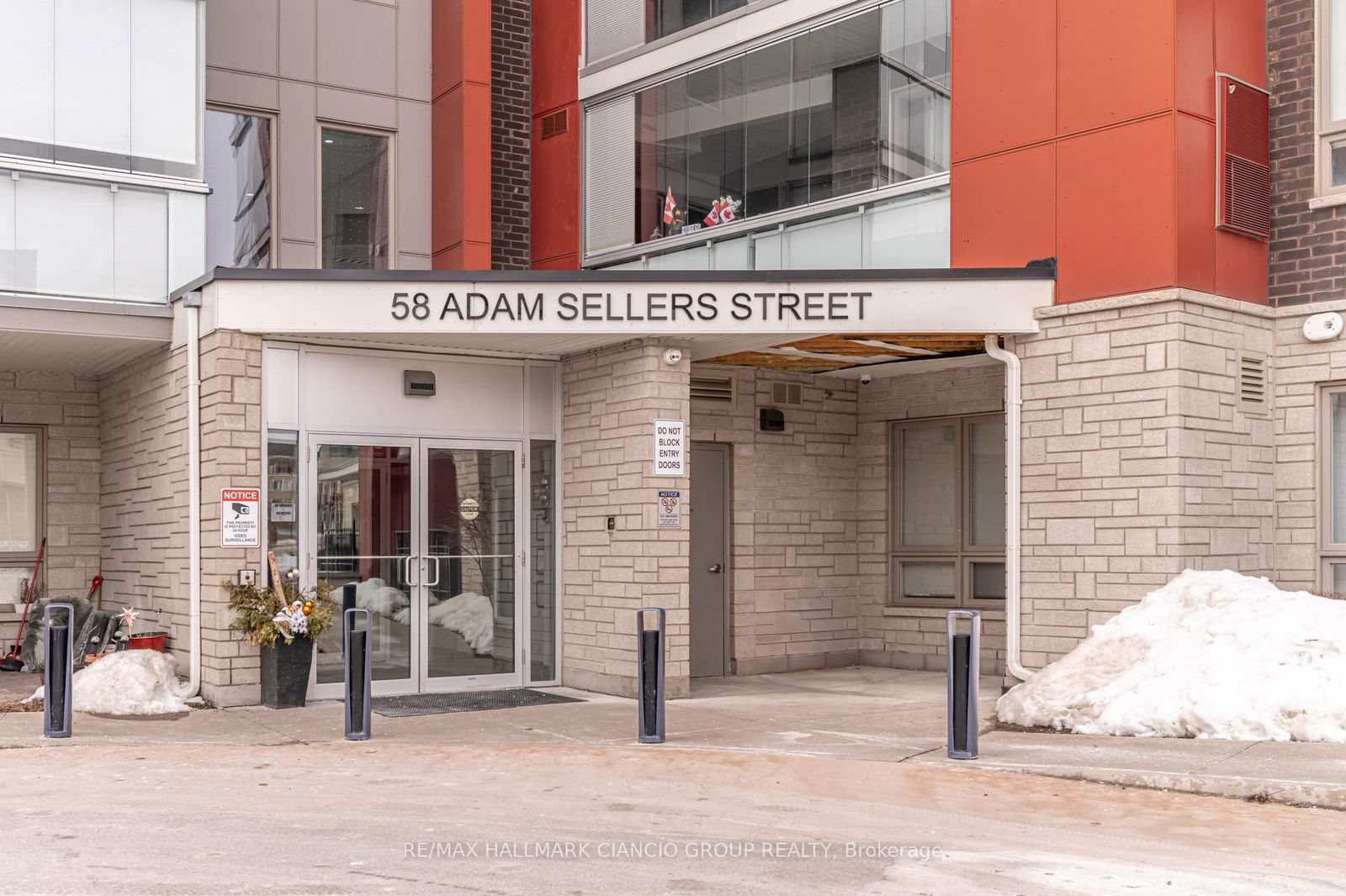 58 Adam Sellers St, unit 418 for rent