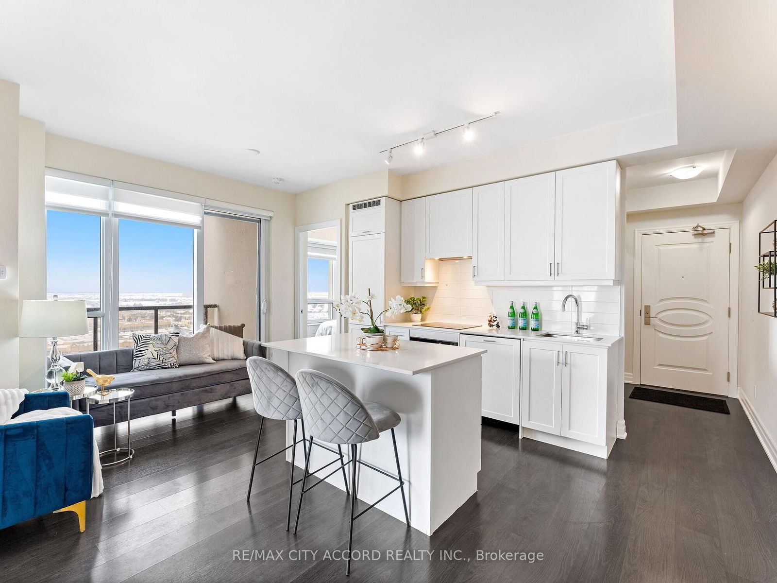 9085 Jane St, unit 1709 for sale