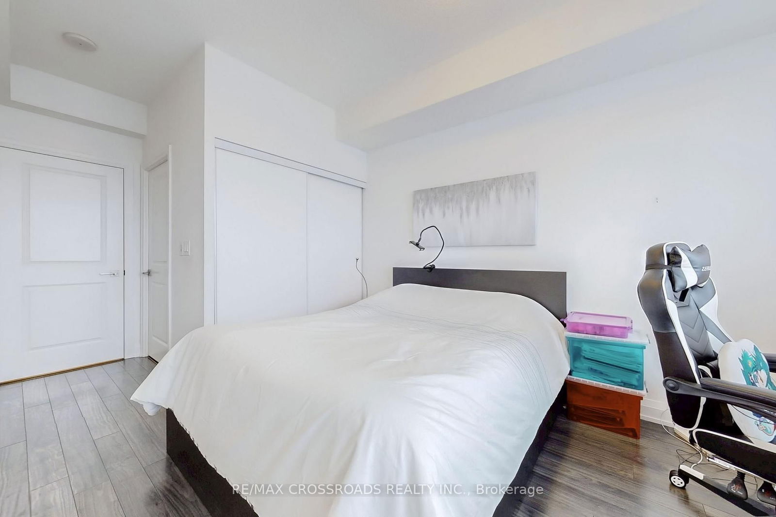 7171 Yonge St, unit 2408 for sale