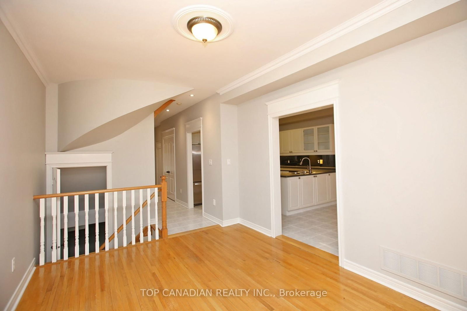 255 Shaftsbury Ave, unit 27 for sale