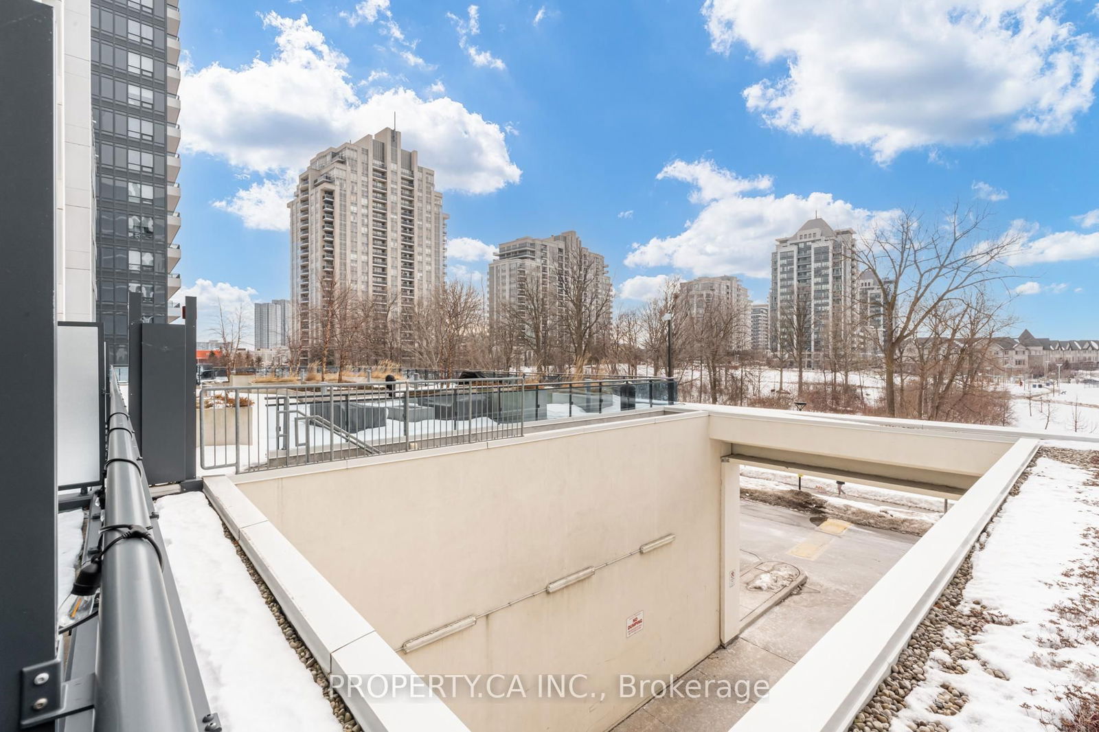 7900 Bathurst St, unit 229 for sale