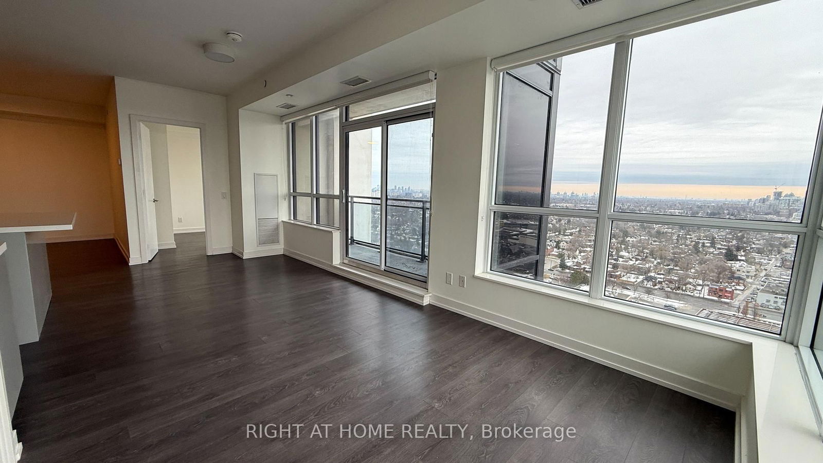 1 Grandview Ave, unit 2308 for rent