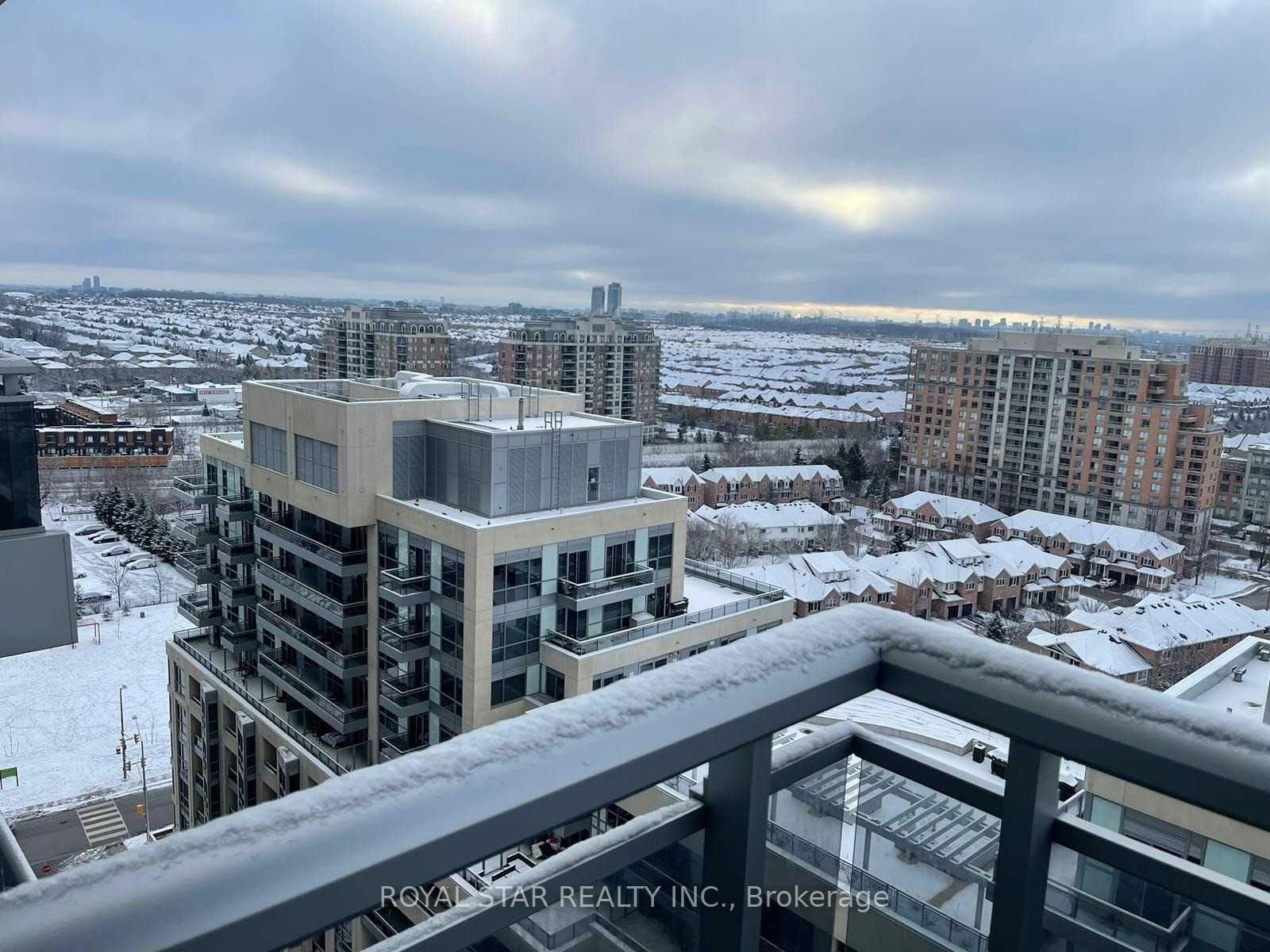 9201 Yonge St, unit 1506 for rent