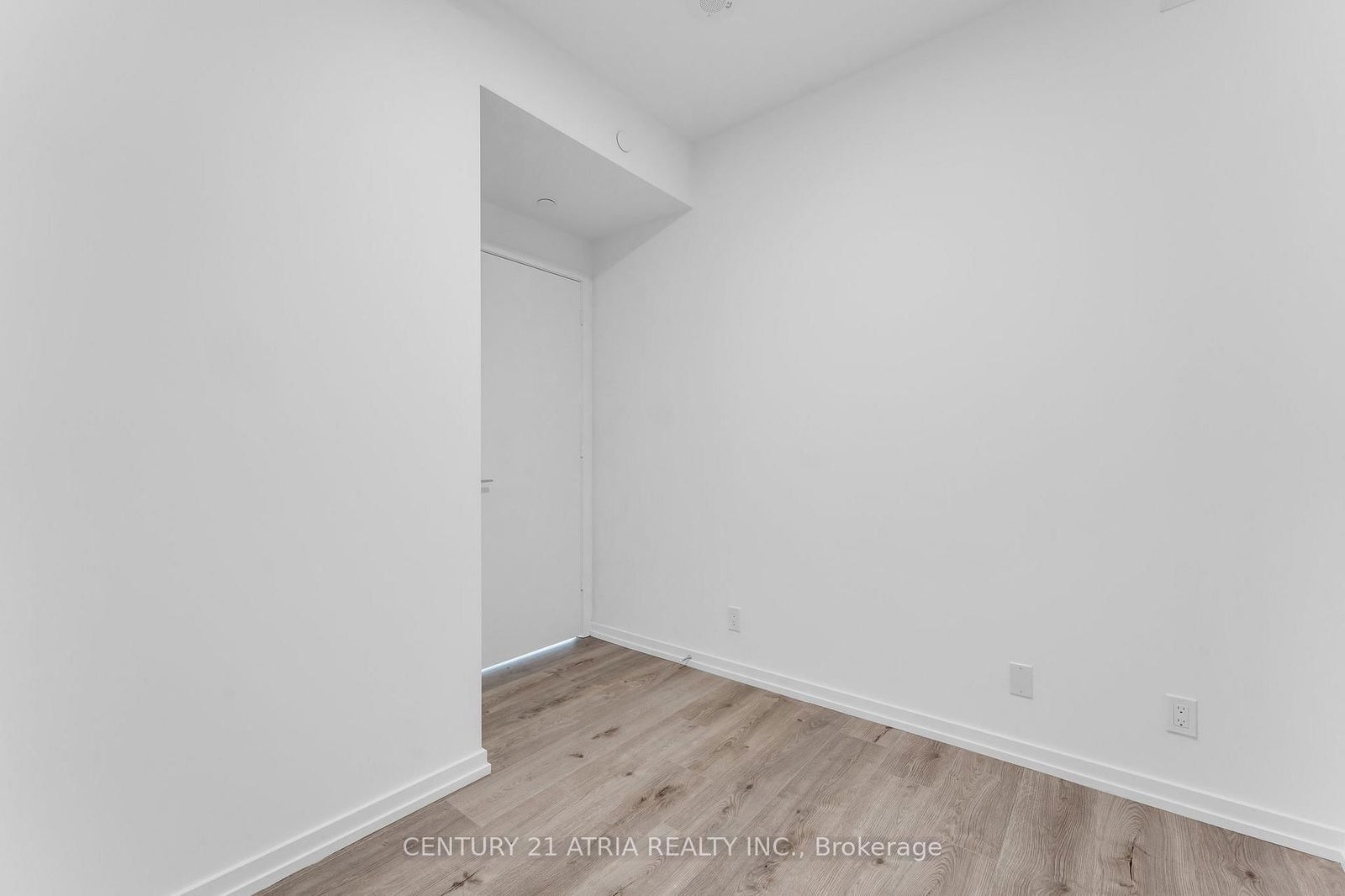 7890 Jane St, unit 5605 for rent