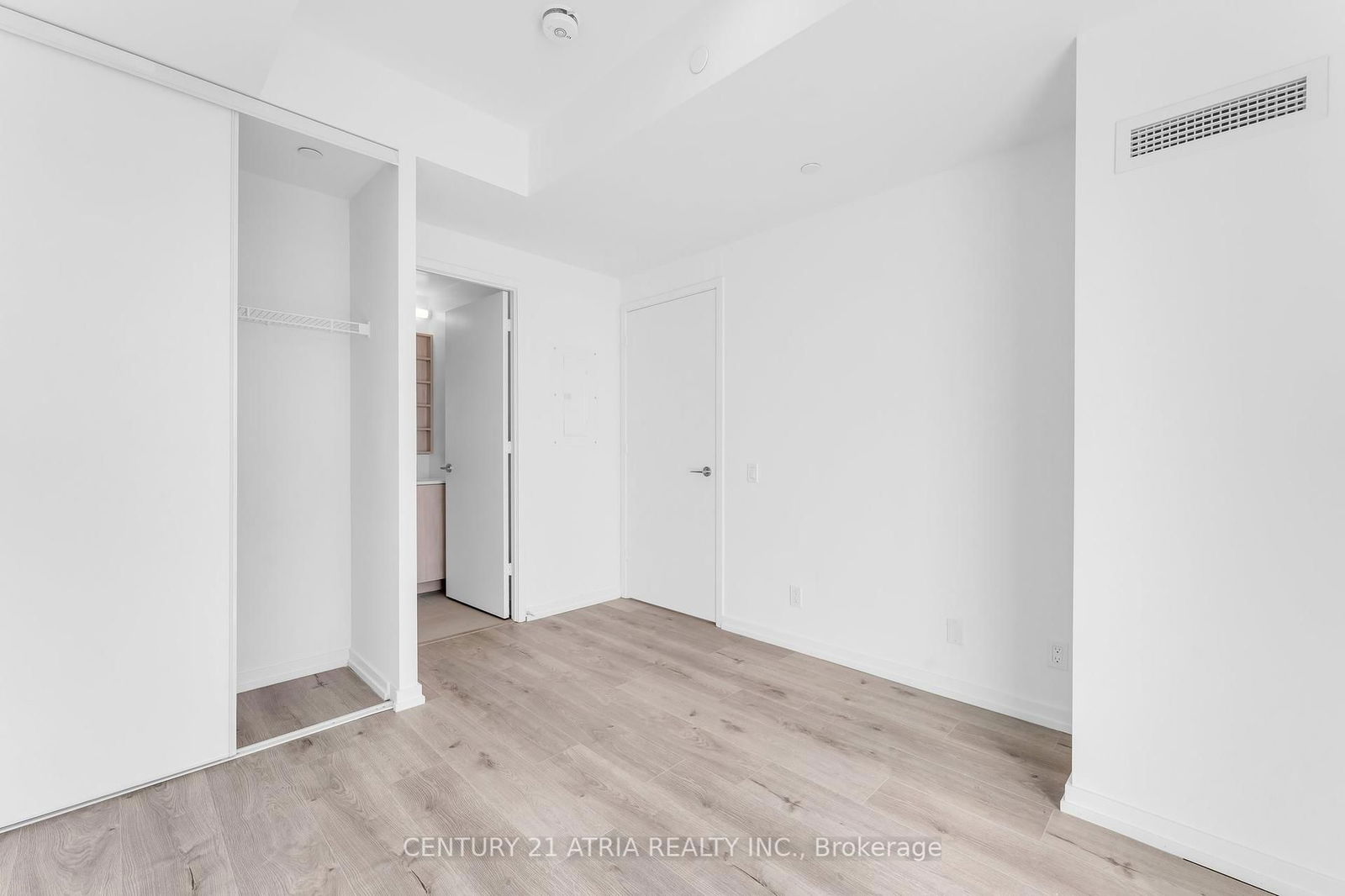 7890 Jane St, unit 5605 for rent