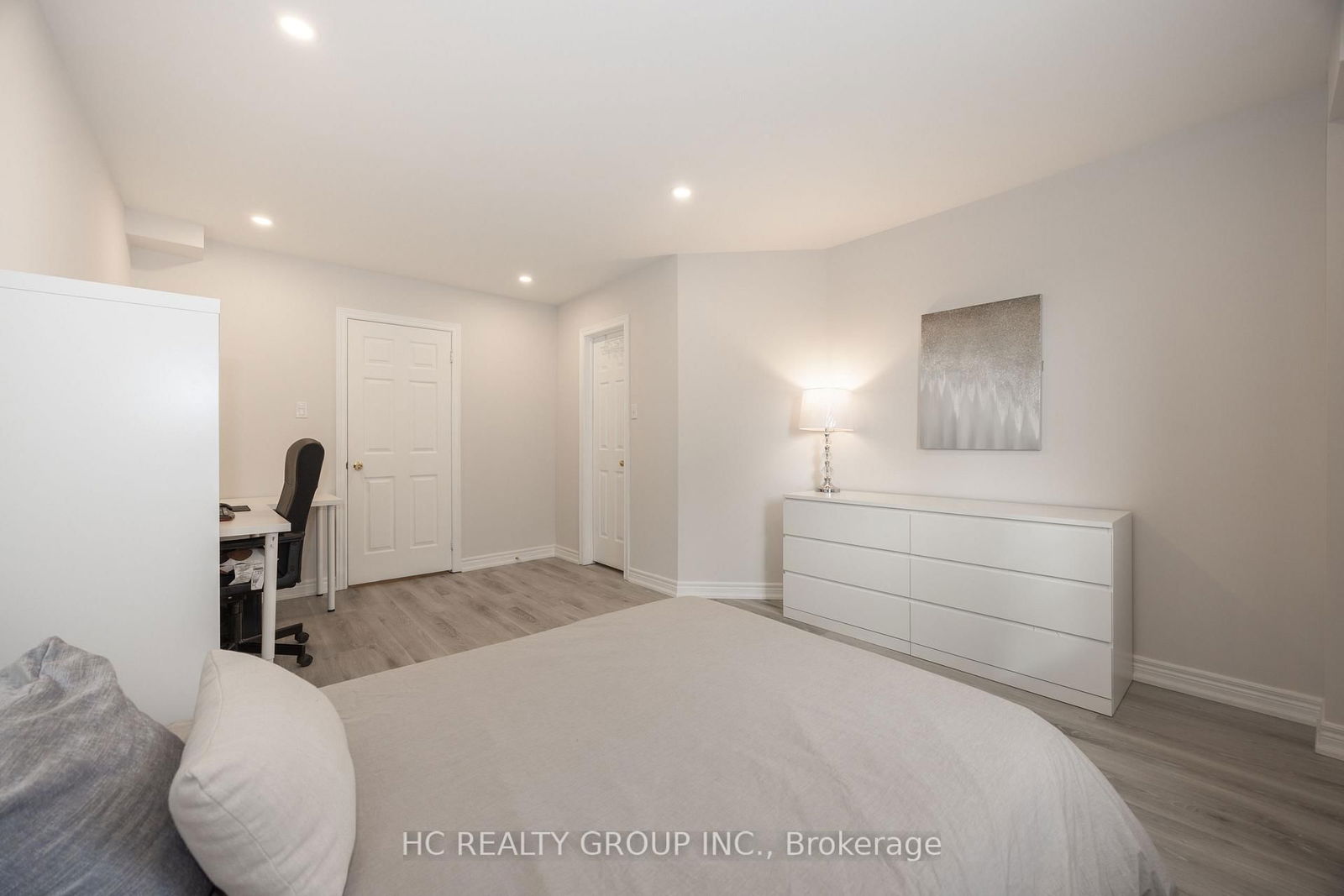 23 Observatory Lane Condos, Richmond Hill, Toronto