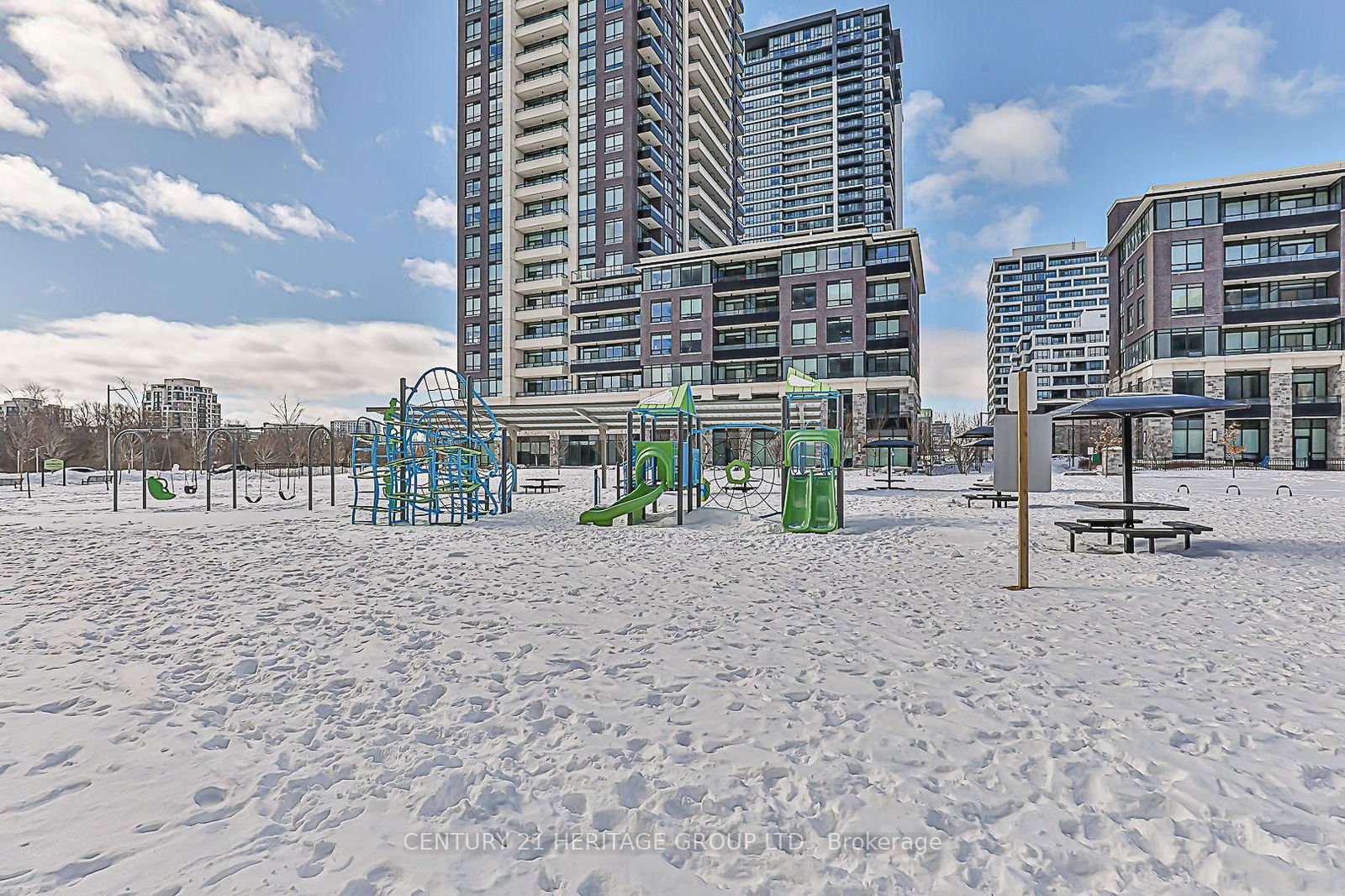 18 Uptown Dr, unit 217 for sale