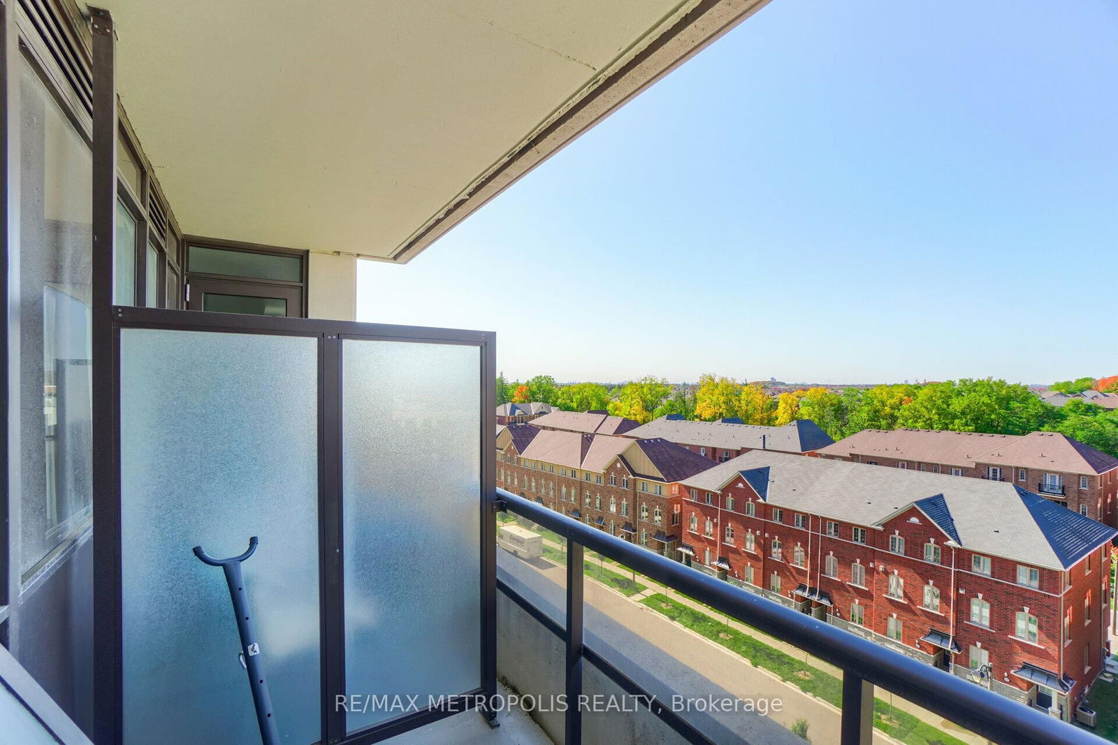 9582 Markham Rd, unit 816 for sale