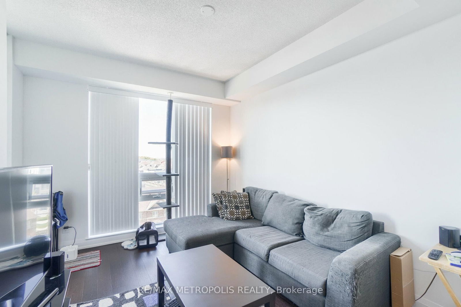 9582 Markham Rd, unit 816 for rent