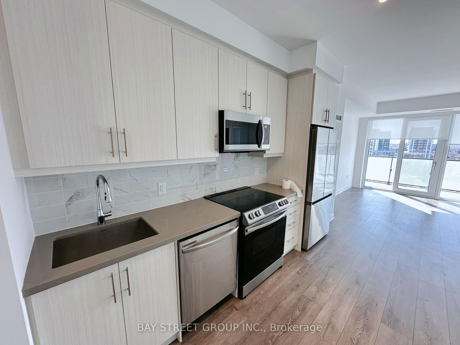 95 Oneida Cres, unit 1103 for rent