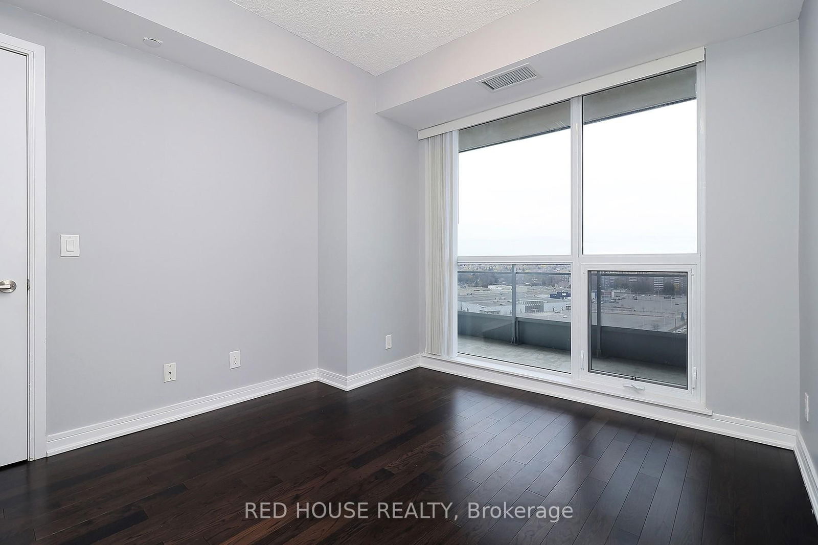 9201 Yonge St N, unit 1513 for sale