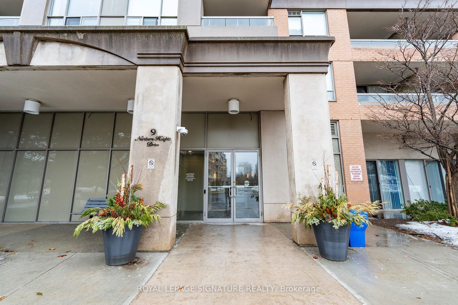 9 Northern Heights Dr, unit 612 for rent