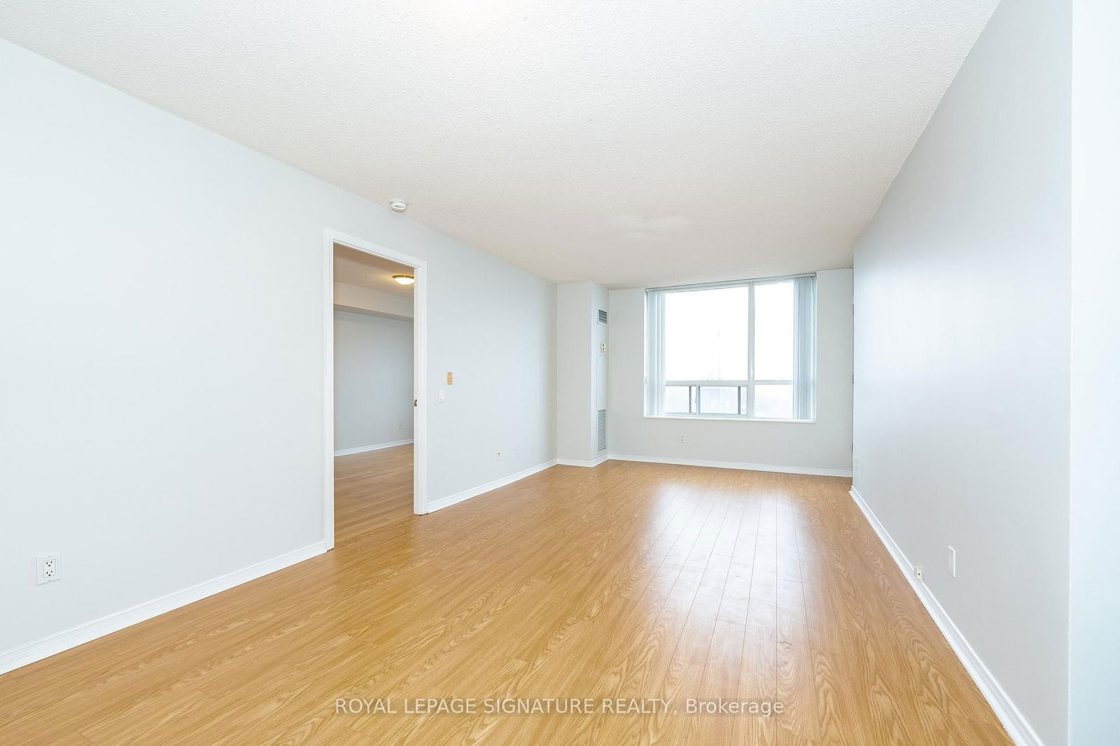 9 Northern Heights Dr, unit 612 for rent