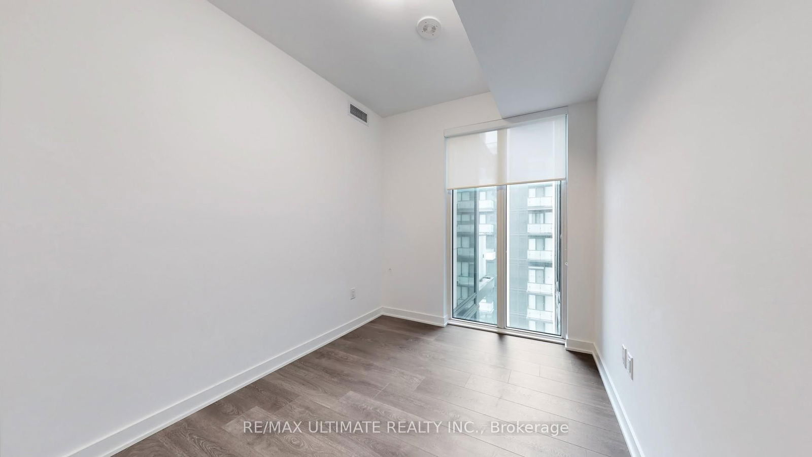 95 Oneida Cres, unit 1803 for rent