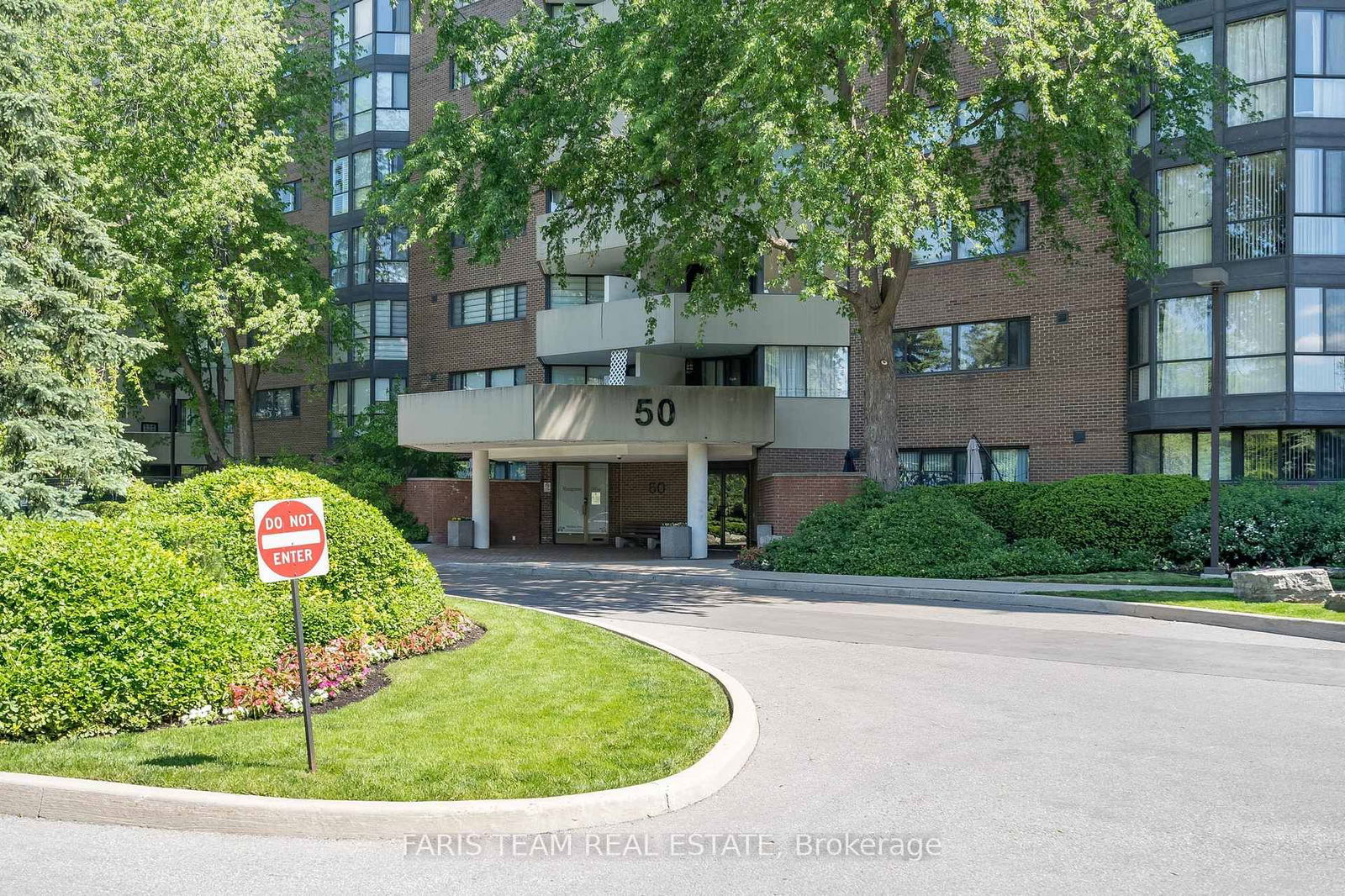 50 Baif Blvd, unit 504 for sale