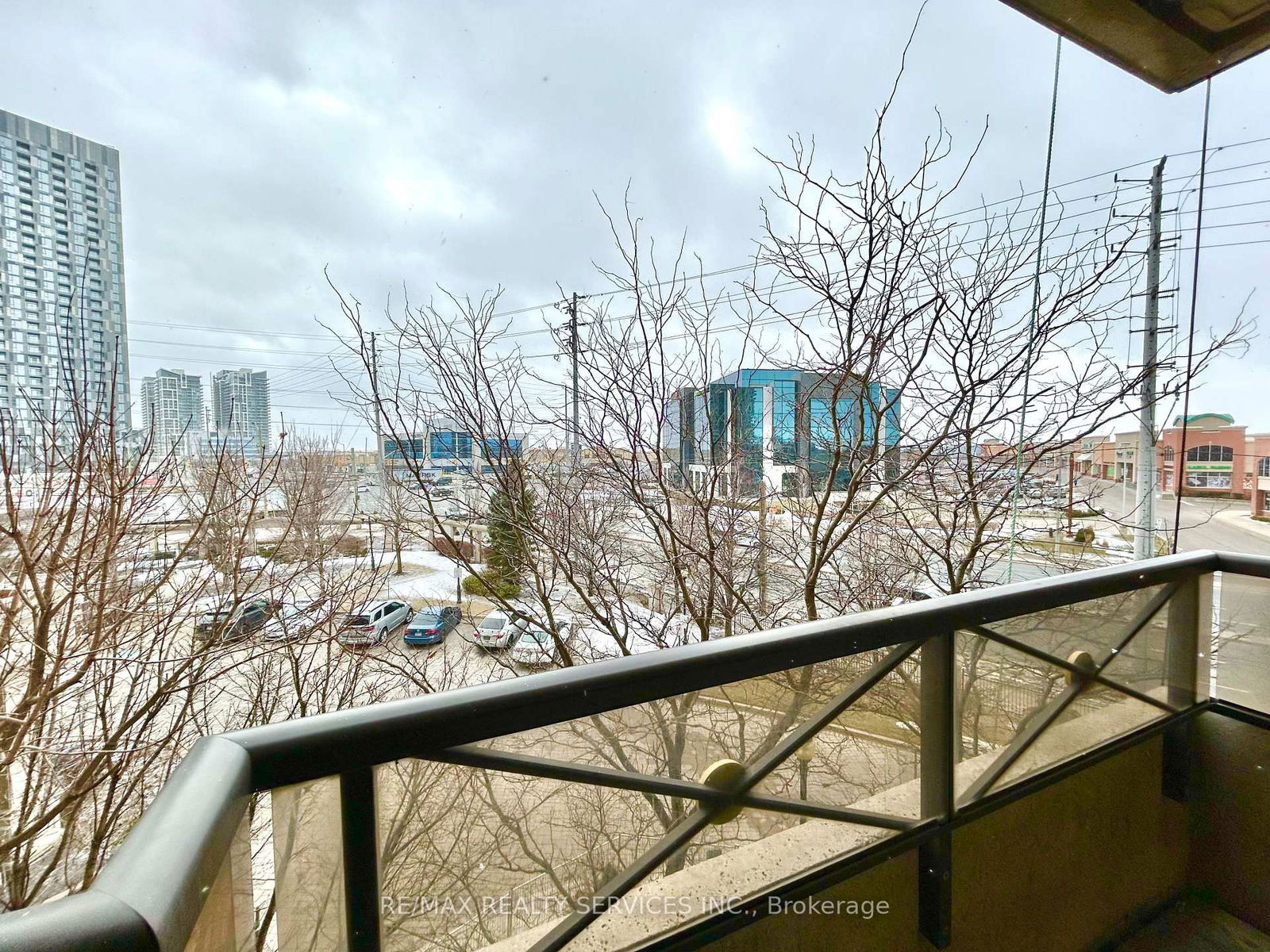 9225 Jane St, unit 303 for rent