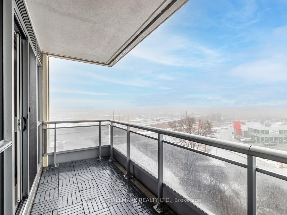 9205 Yonge St, unit 504 for sale