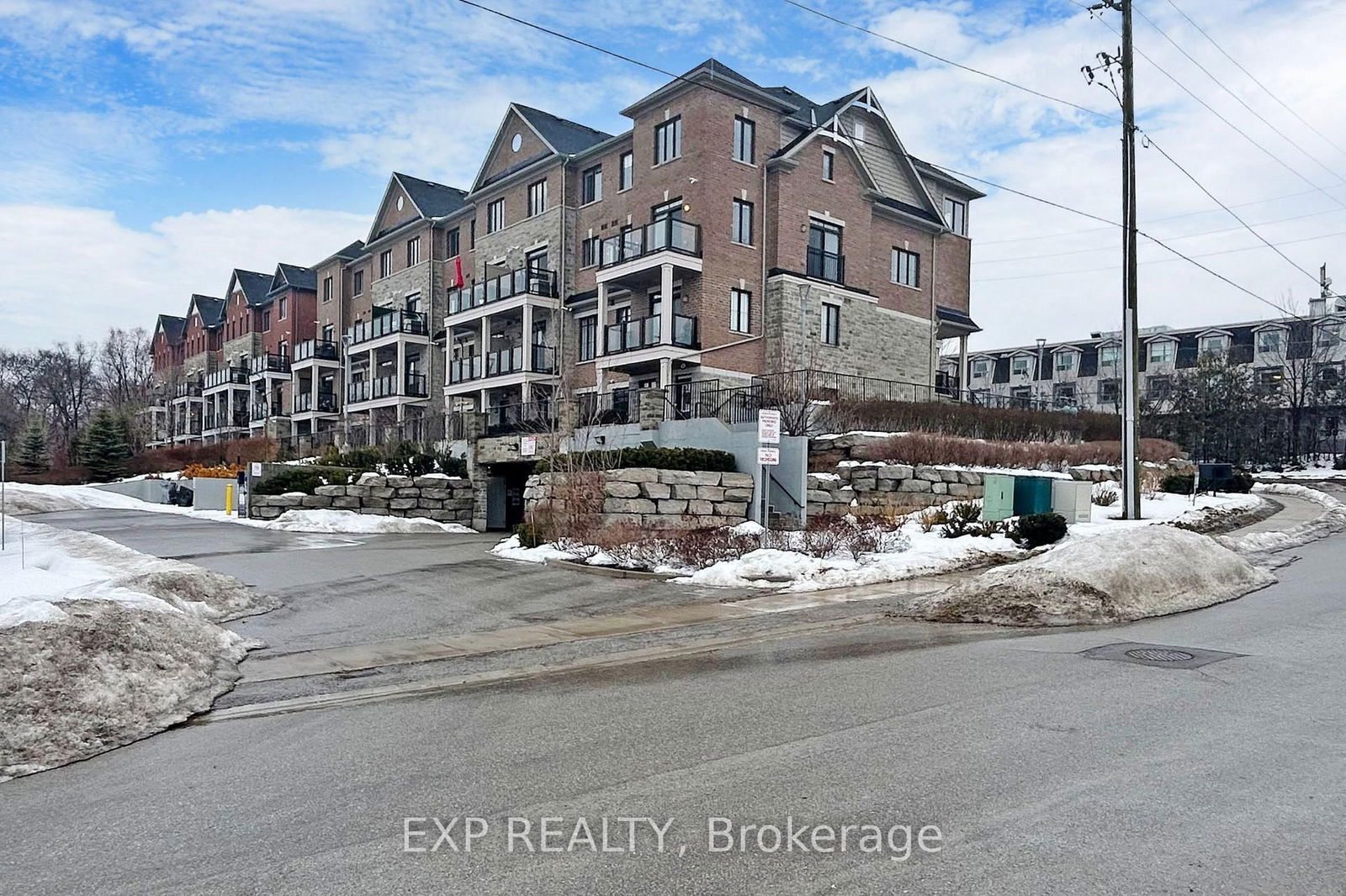 199 Pine Grove Rd, unit 308 for sale