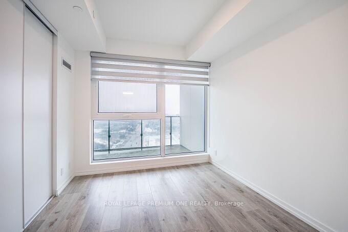 7890 Jane St, unit 1912 for sale