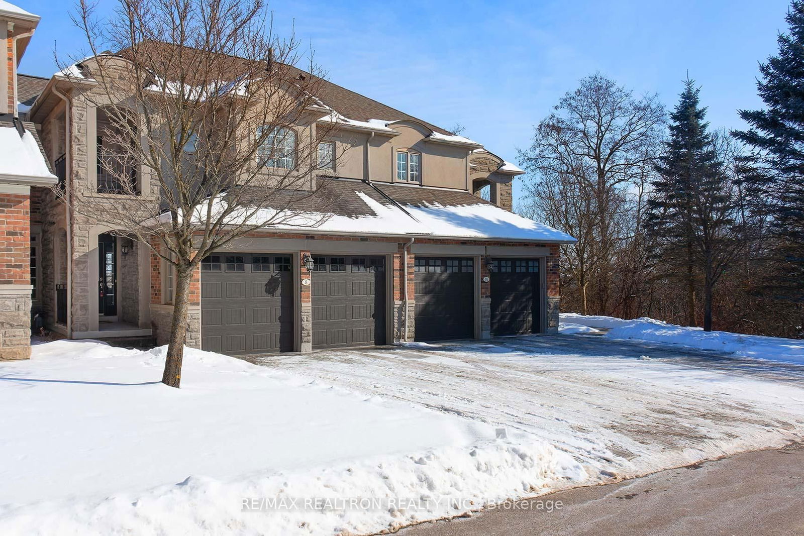 8 Danbrook Cres for sale 