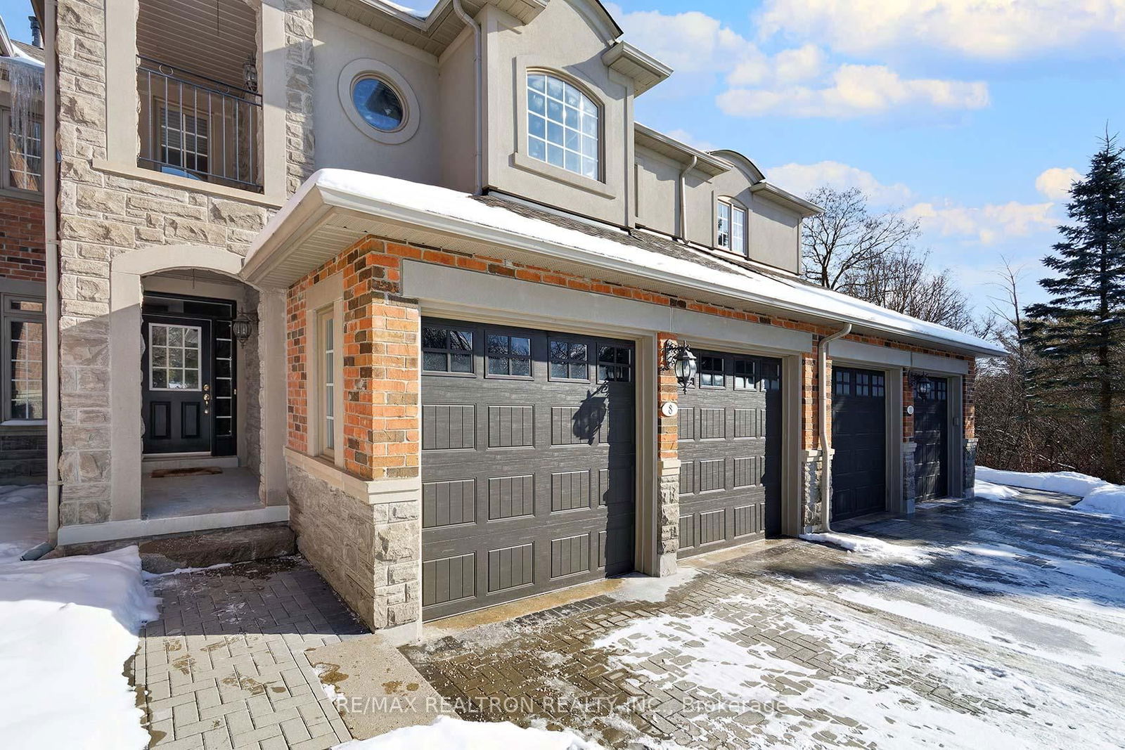 Wycliffe Gardens Townhomes, Aurora, Toronto