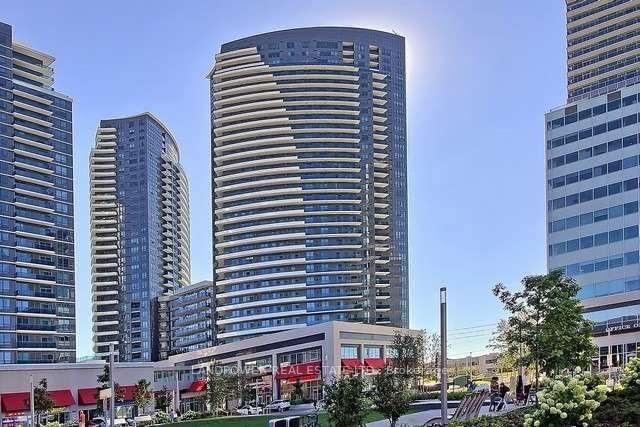 7161 Yonge St, unit 820 for rent