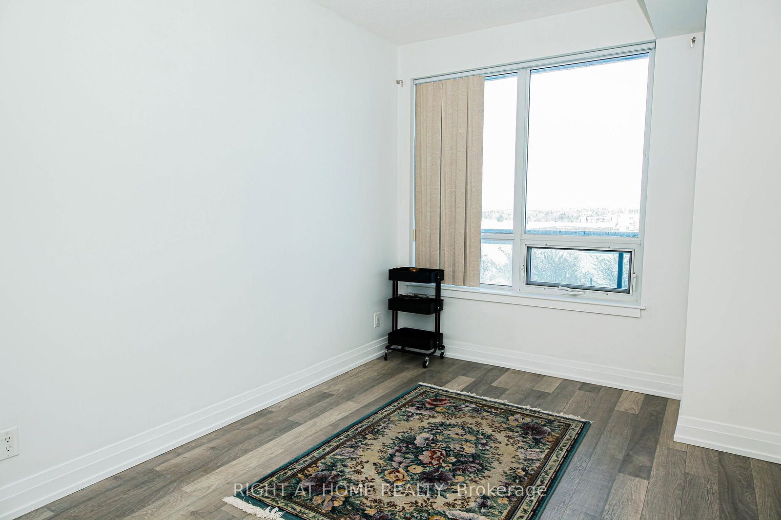 7167 Yonge St St, unit 510 for sale