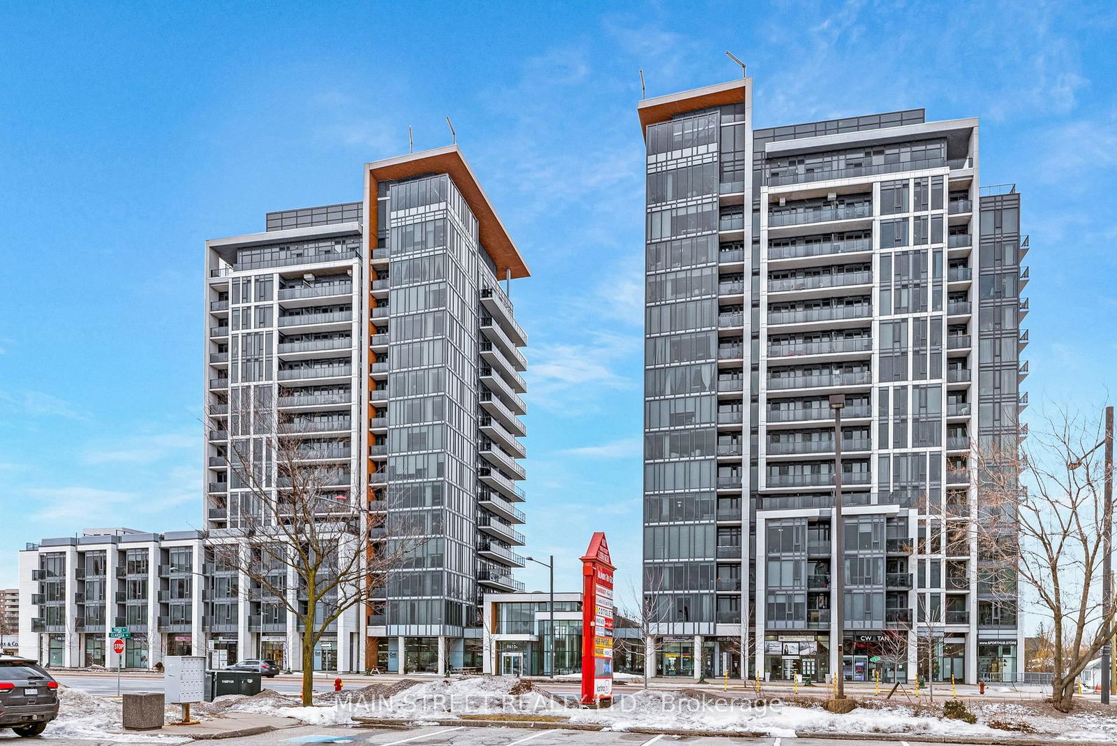 9608 Yonge St, unit 1610A for sale