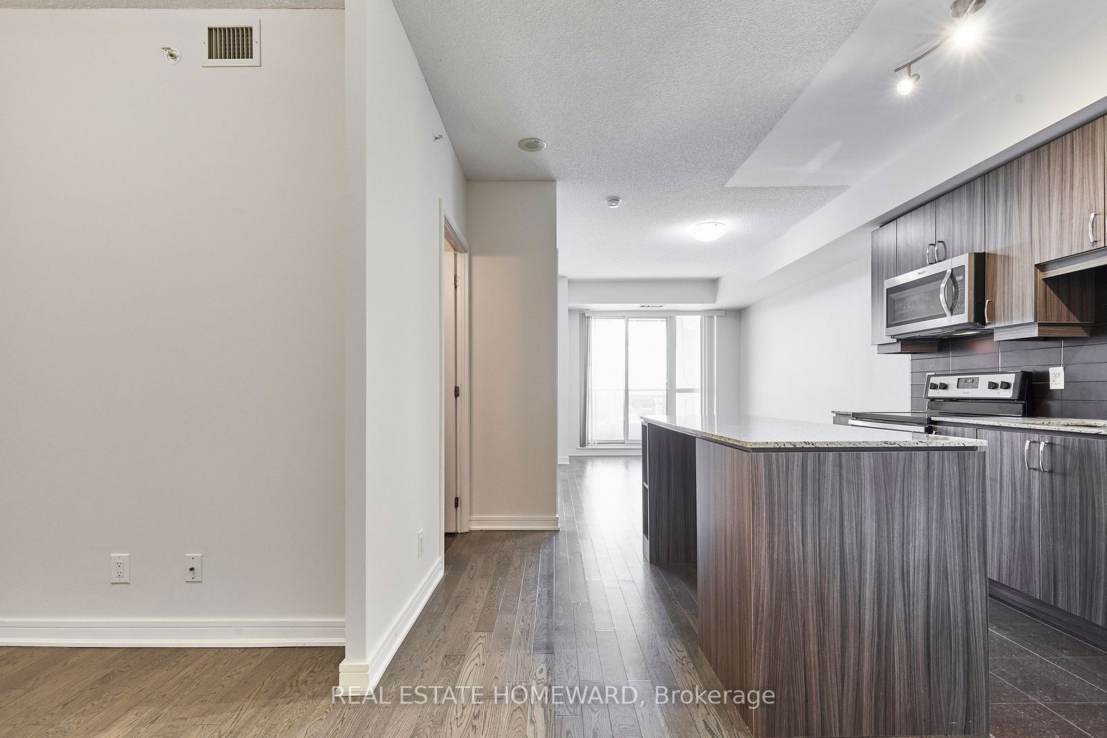 9201 Yonge St, unit 2207 for sale