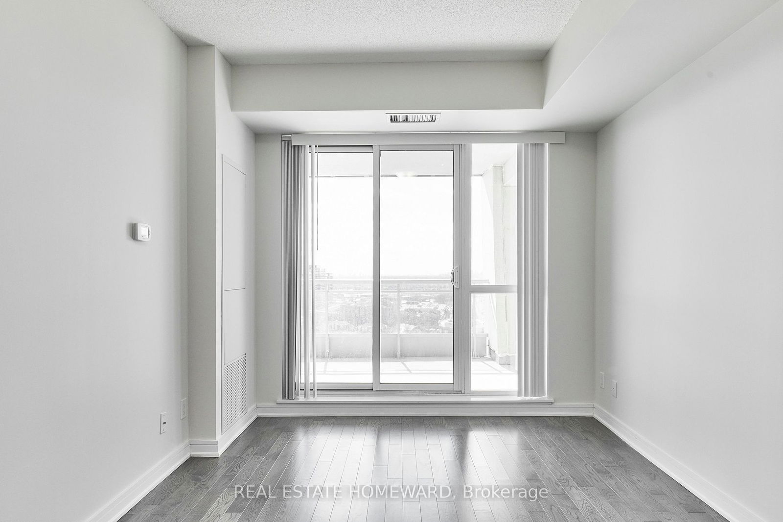 9201 Yonge St, unit 2207 for sale