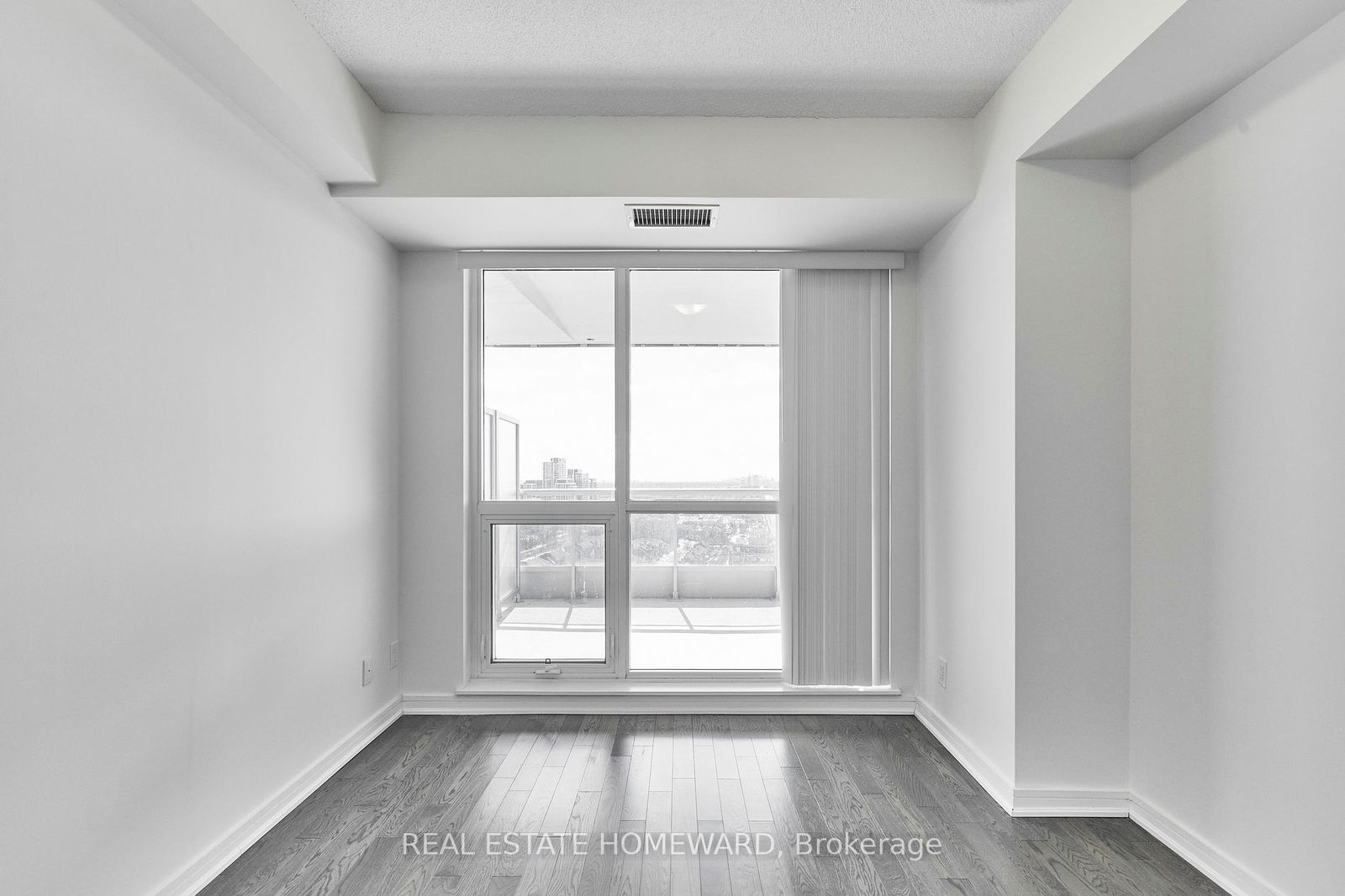 9201 yonge St, unit 2207 for sale