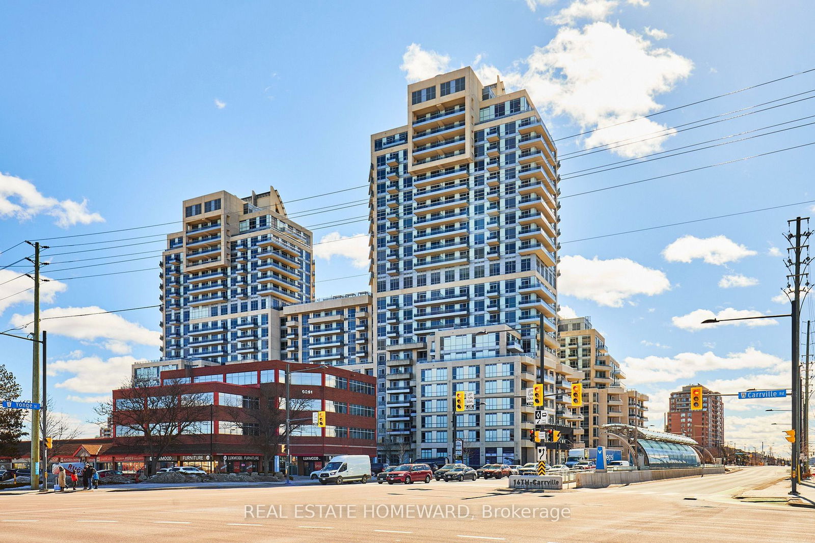 9201 yonge St, unit 2207 for sale