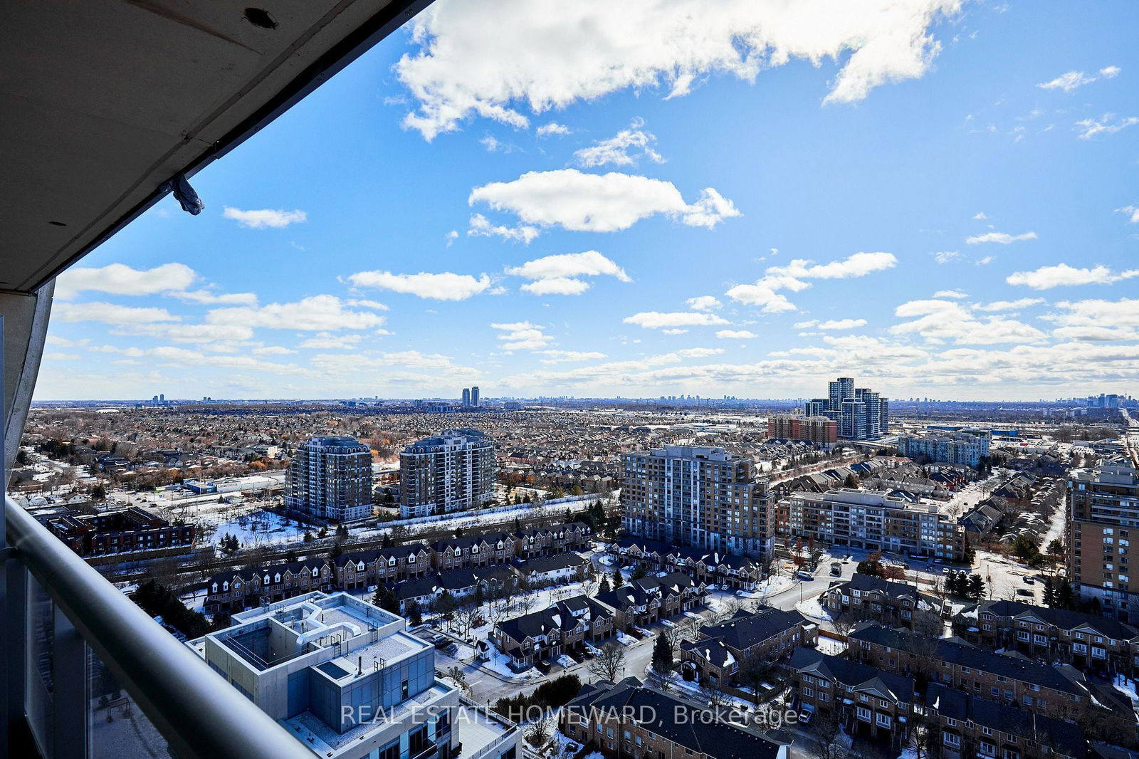 9201 yonge St, unit 2207 for sale