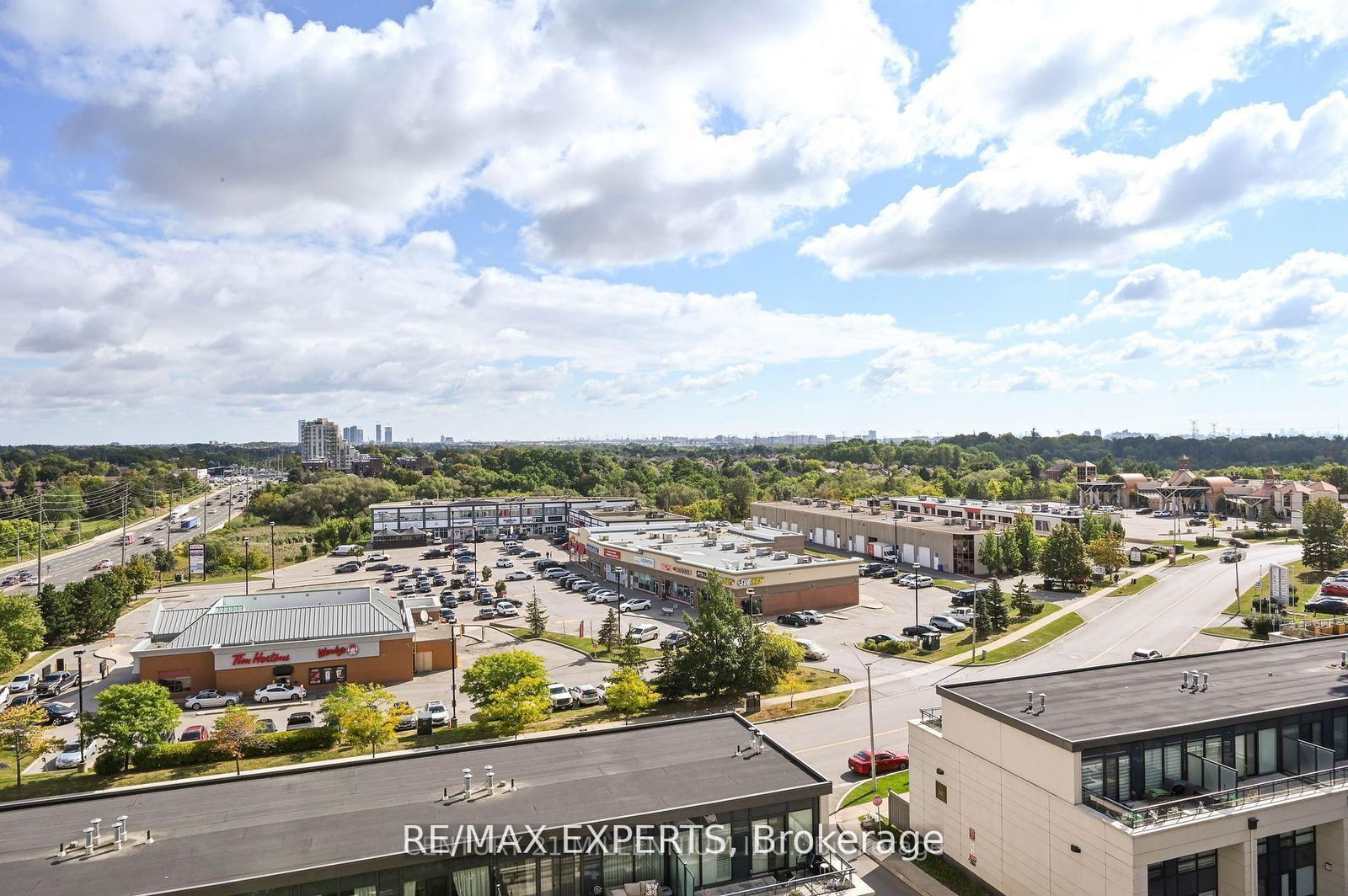 12 Woodstream Blvd, unit 710 for rent