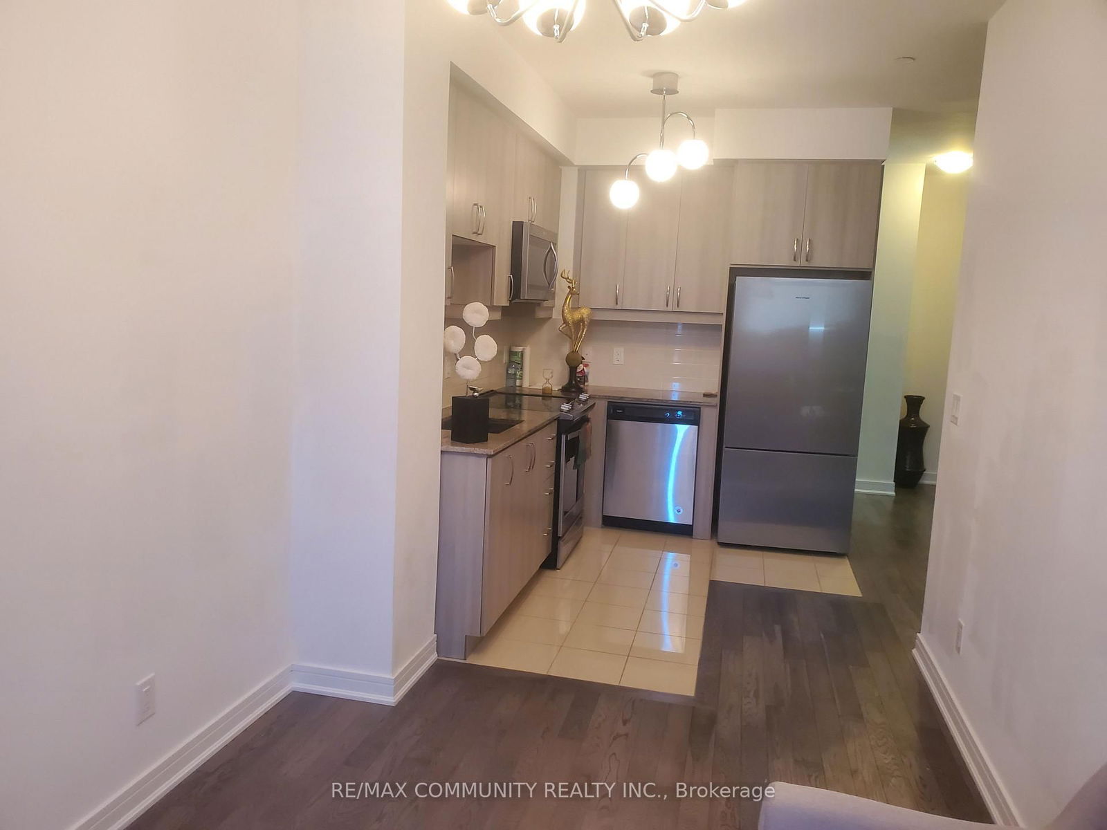 9205 Yonge St, unit NE102 for sale