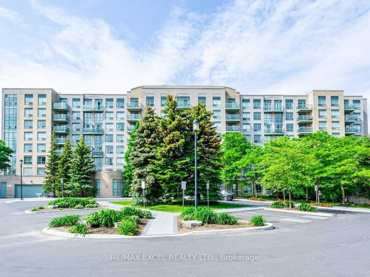 The Gates of Bayview Glen Condos, Richmond Hill, Toronto