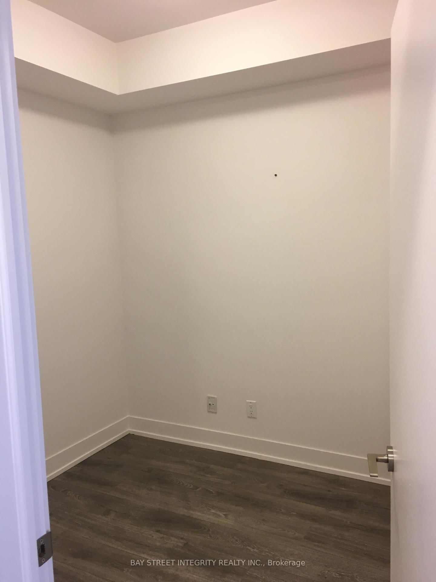 9471 Yonge St, unit 1205 for rent