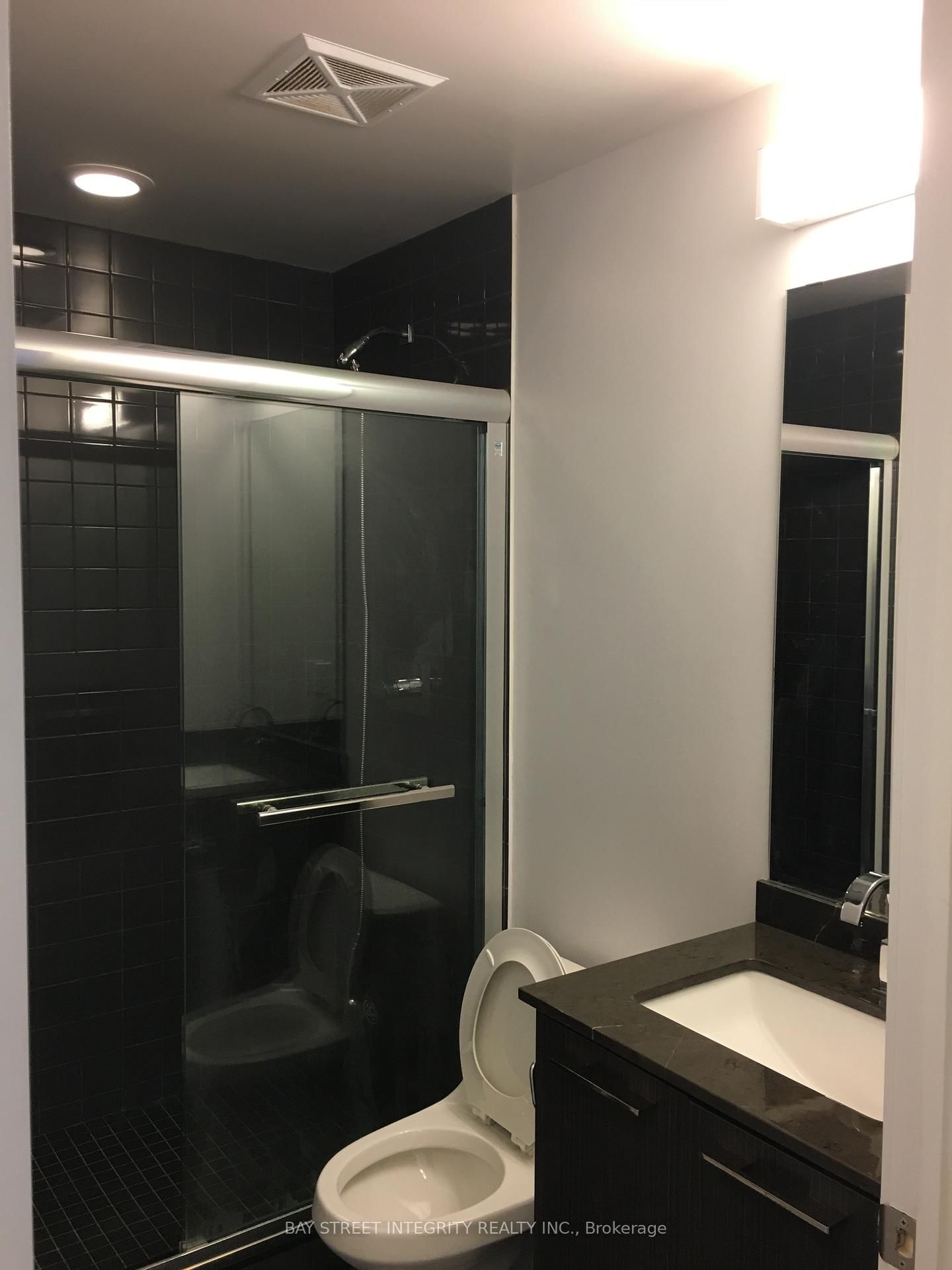 9471 Yonge St, unit 1205 for rent