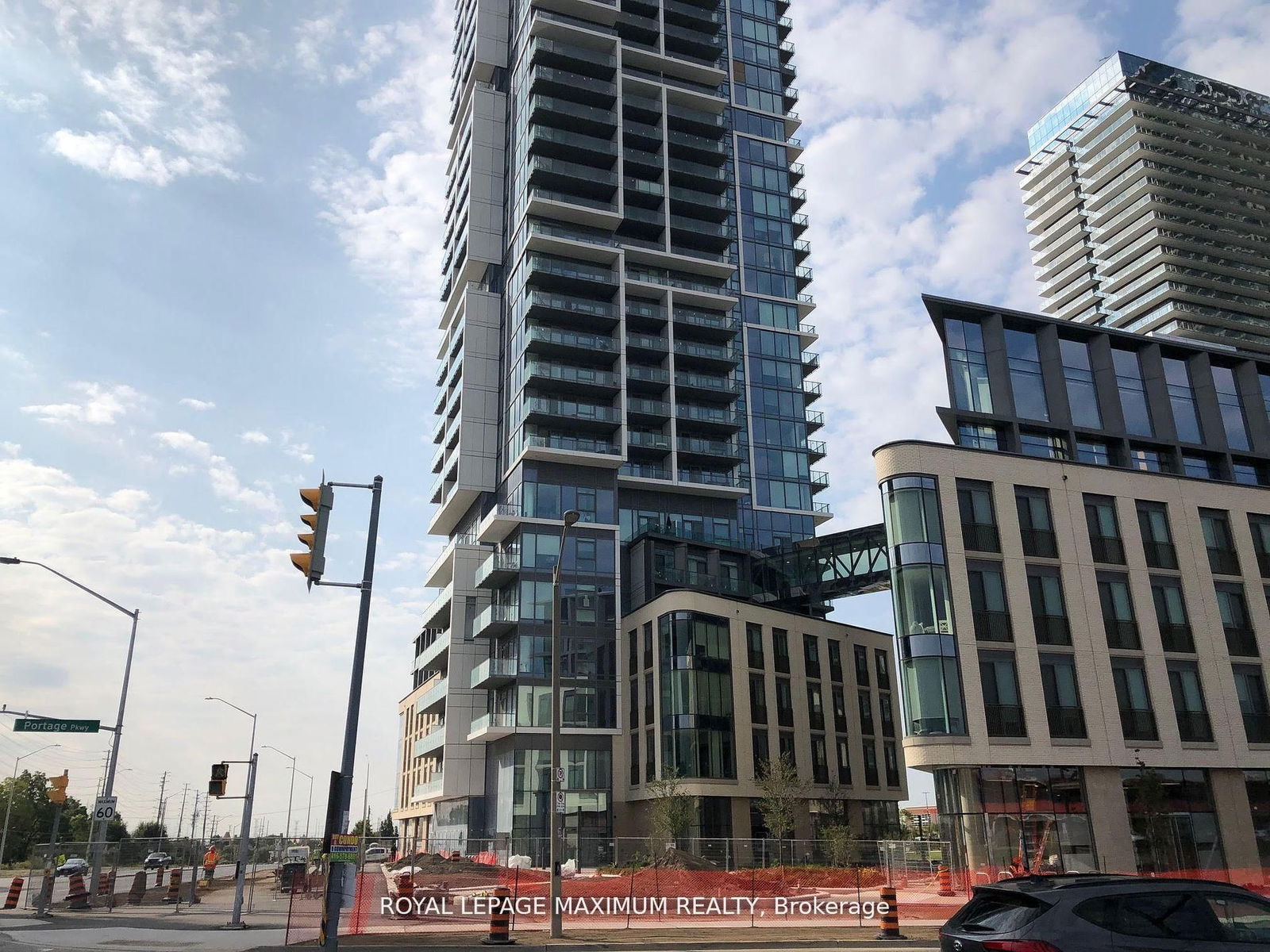 7890 Jane St, unit 4102 for sale