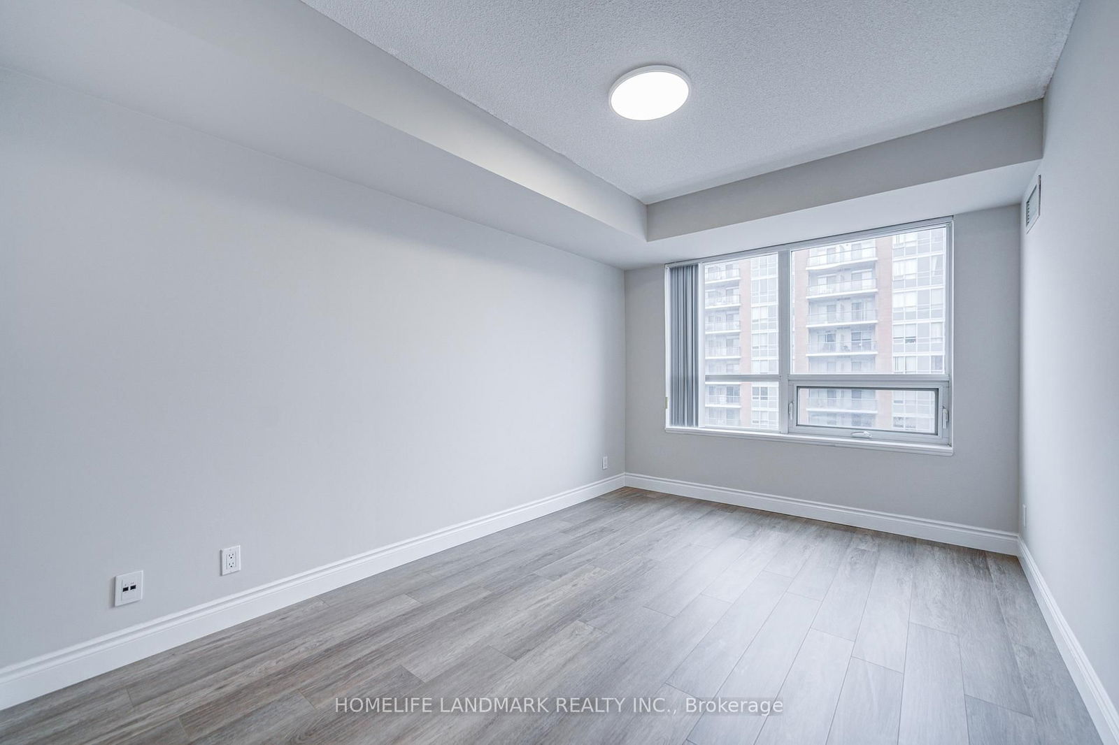 55 South Town Centre Blvd, unit 1109 for sale