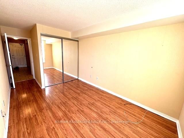 309 Major Mackenzie Dr E, unit 316 for rent