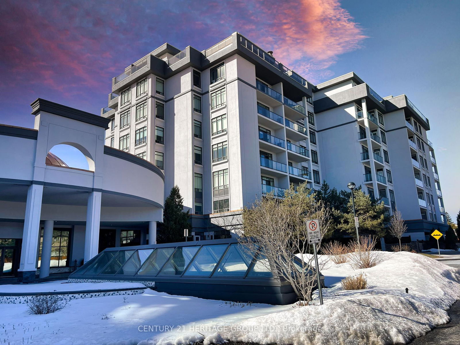 Silverwoods Condominium, Richmond Hill, Toronto