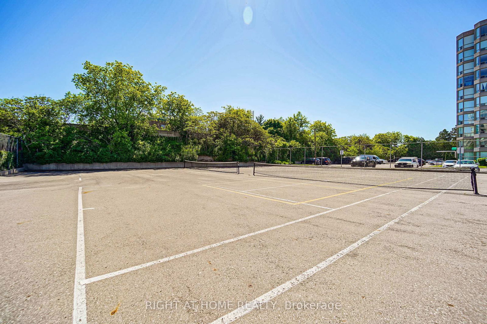 Cedar Gate Condos, Richmond Hill, Toronto