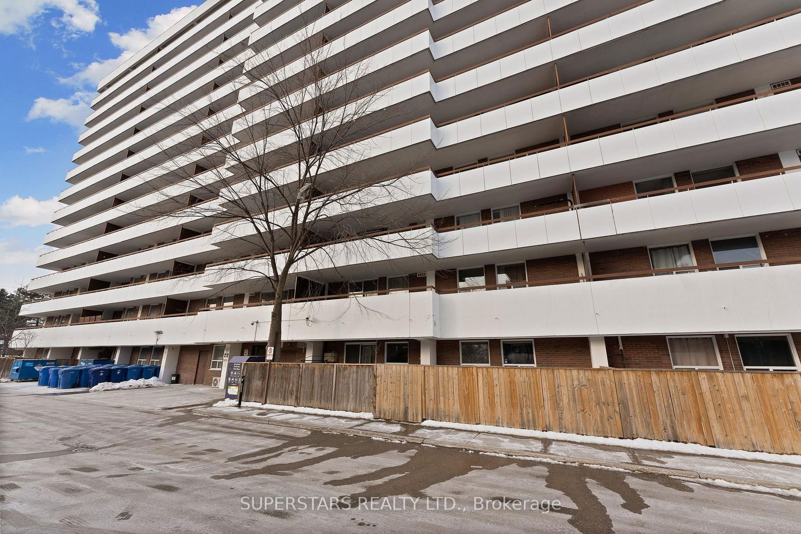 1 Royal Orchard Blvd, unit 1407 for rent