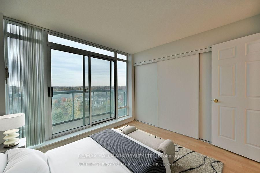 3 Ellesmere St, unit PH22 for rent