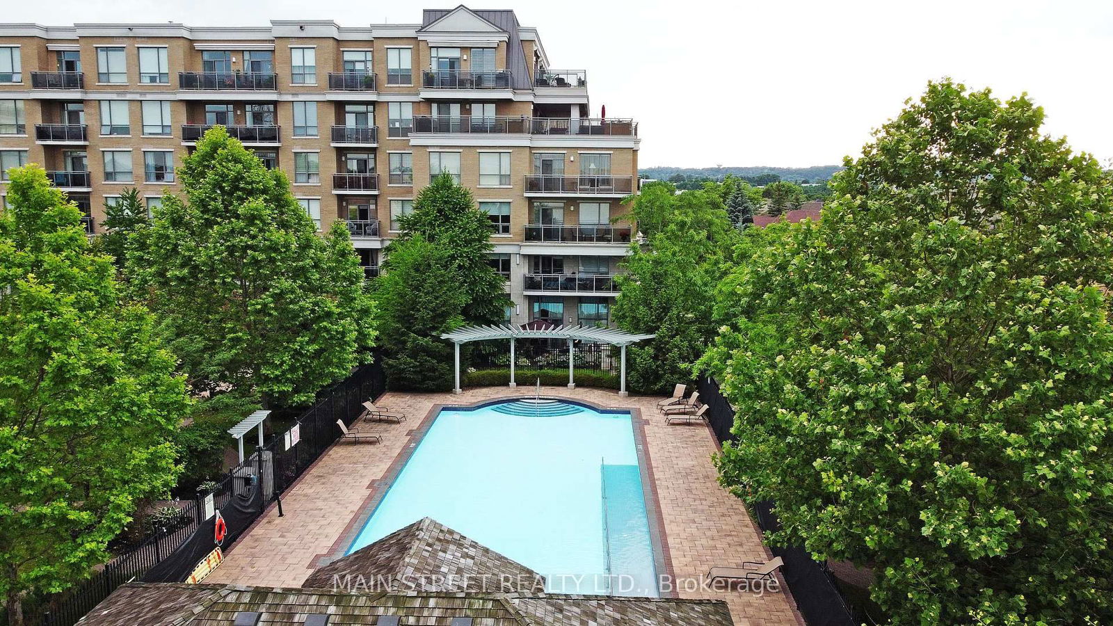 111 Civic Square Gate S, unit 307 for rent