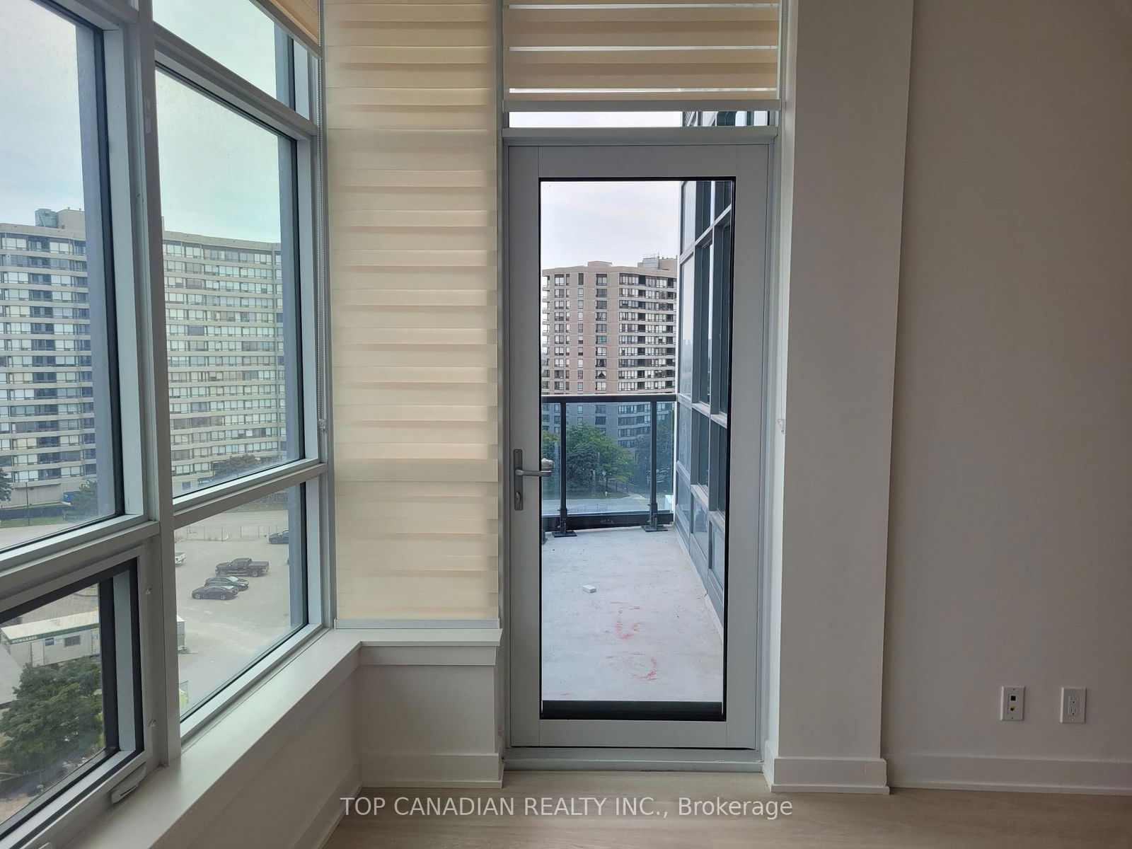 50 Upper Mall Way, unit 732B for rent