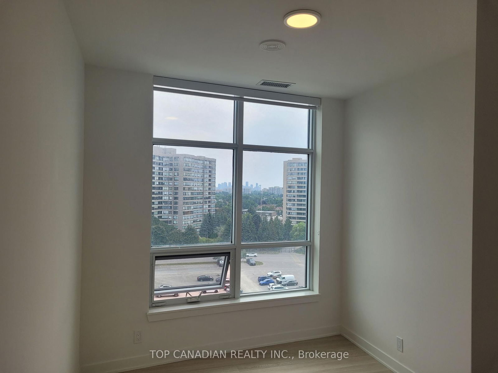 50 Upper Mall Way, unit 732B for rent