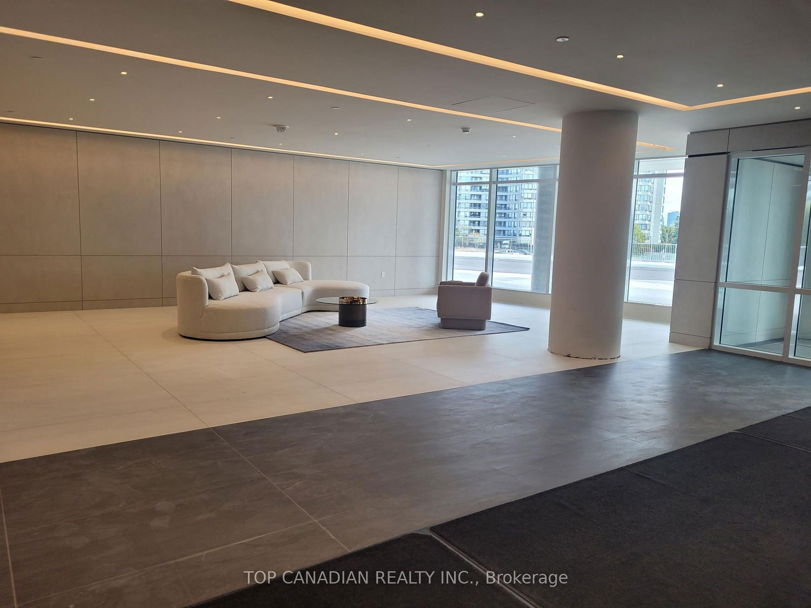 50 Upper Mall Way, unit 732B for rent